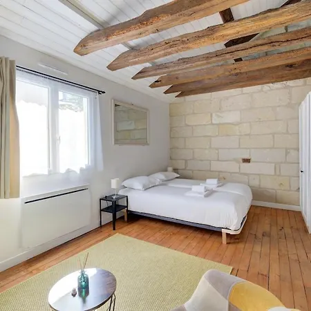 Le St Graal - 4v - Hyper Centre De *