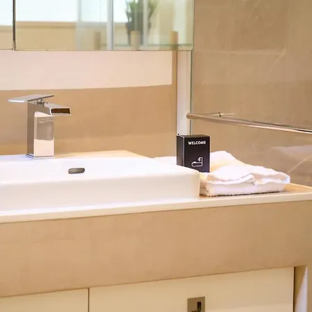 Le St Graal - 4v - Hyper Centre De