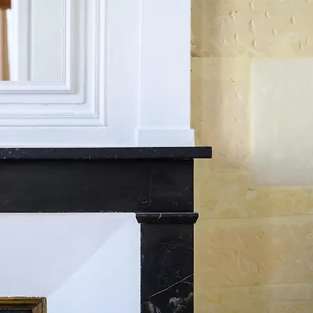 Le St Graal - 4v - Hyper Centre De * Tours